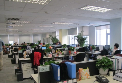 你的防水卷材氟碳膜真的耐候嗎？別讓“偽耐候”毀了建筑壽命:耐候鋼板
